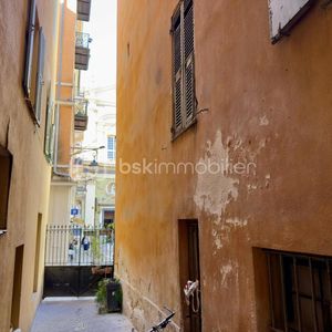 Property in Old Town