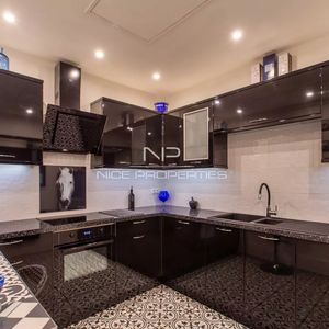 Property in Old Town