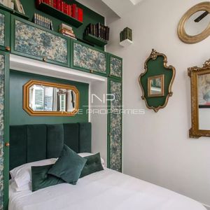 Property in Old Town