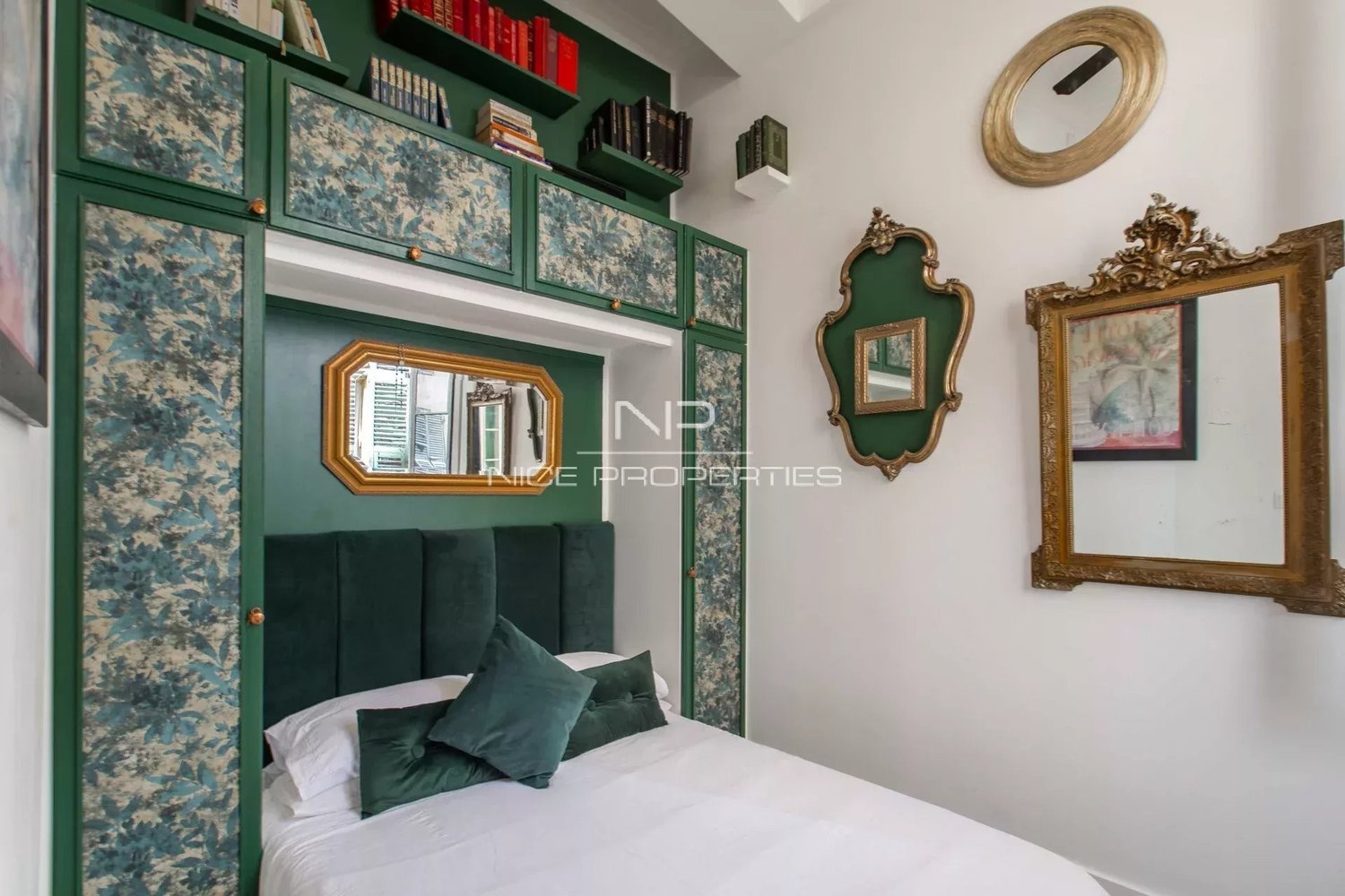 Property photo in Old Town