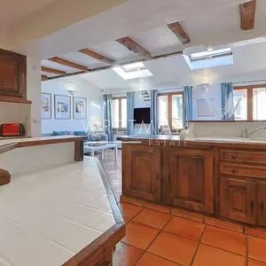 Property in Old Town