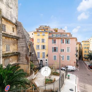 Property in Old Town