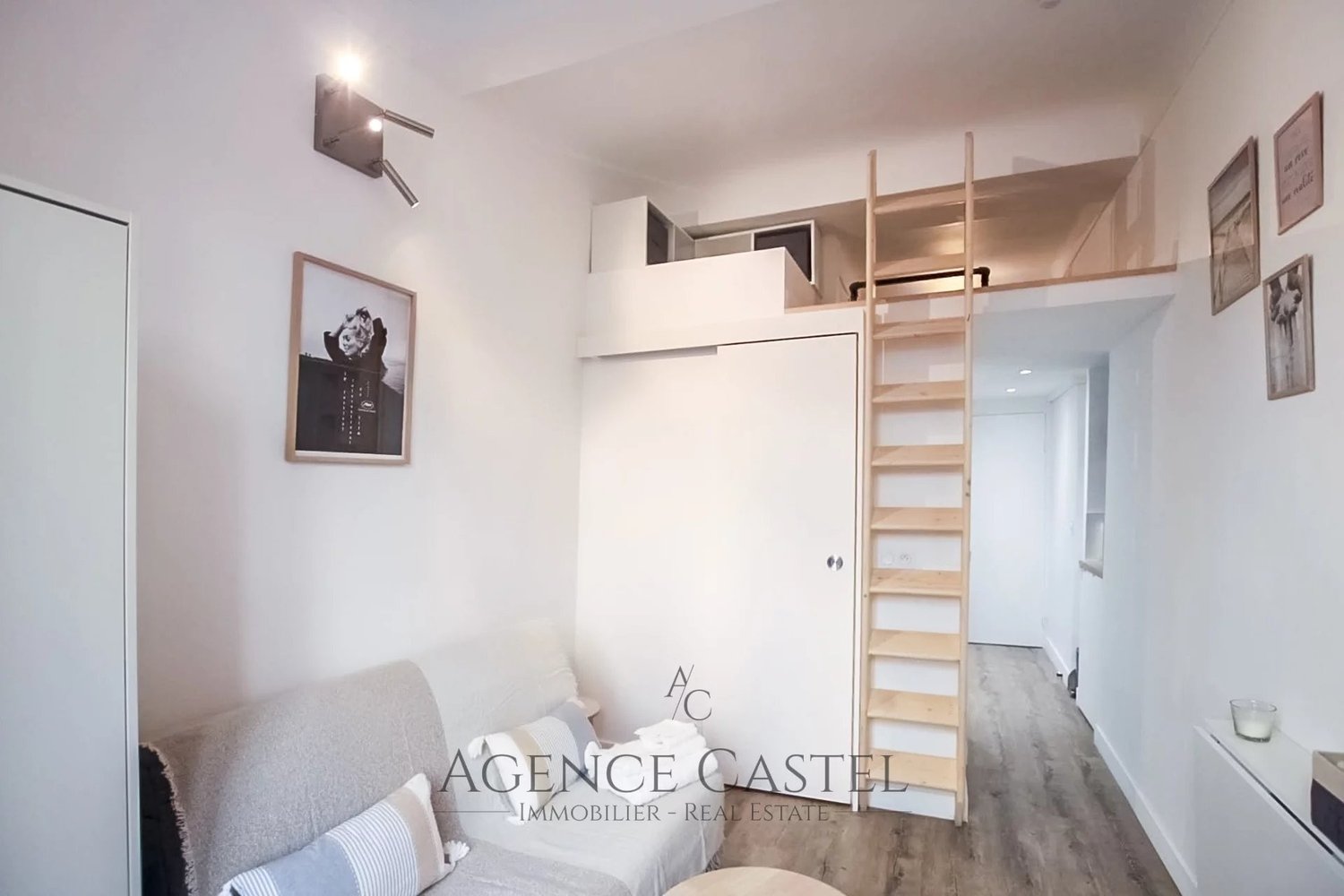 Property photo in Port