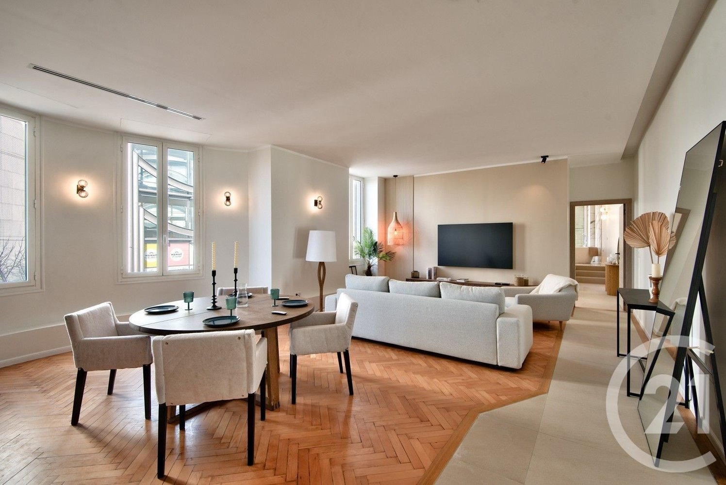 Property photo in Port