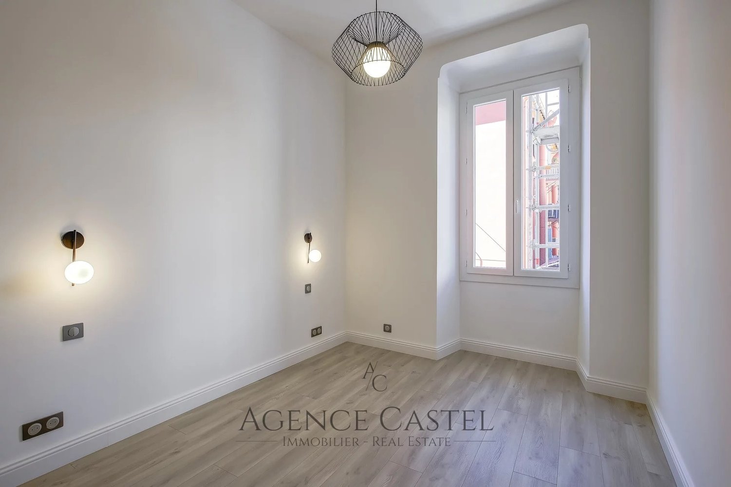 Property photo in Port