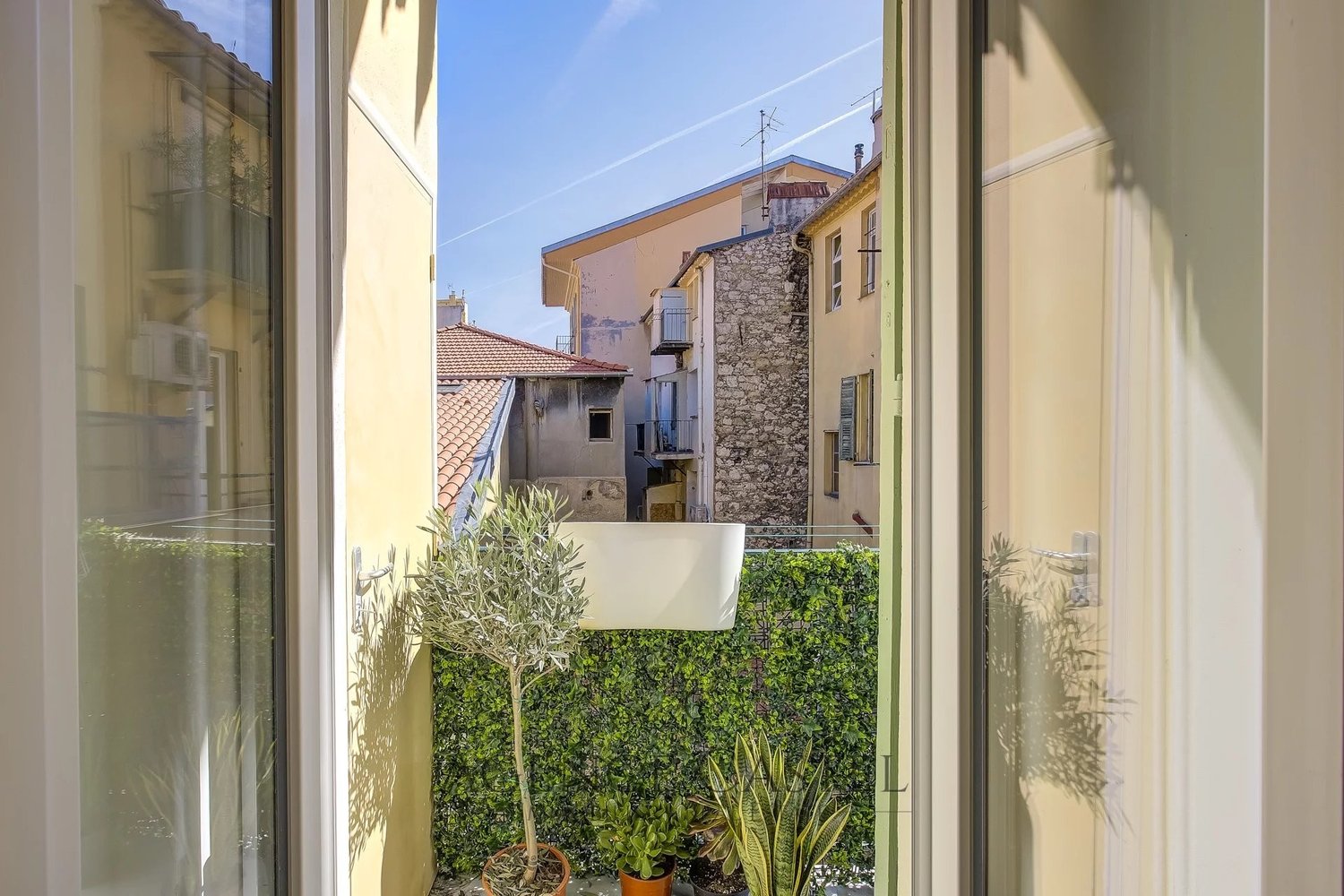 Property photo in Port