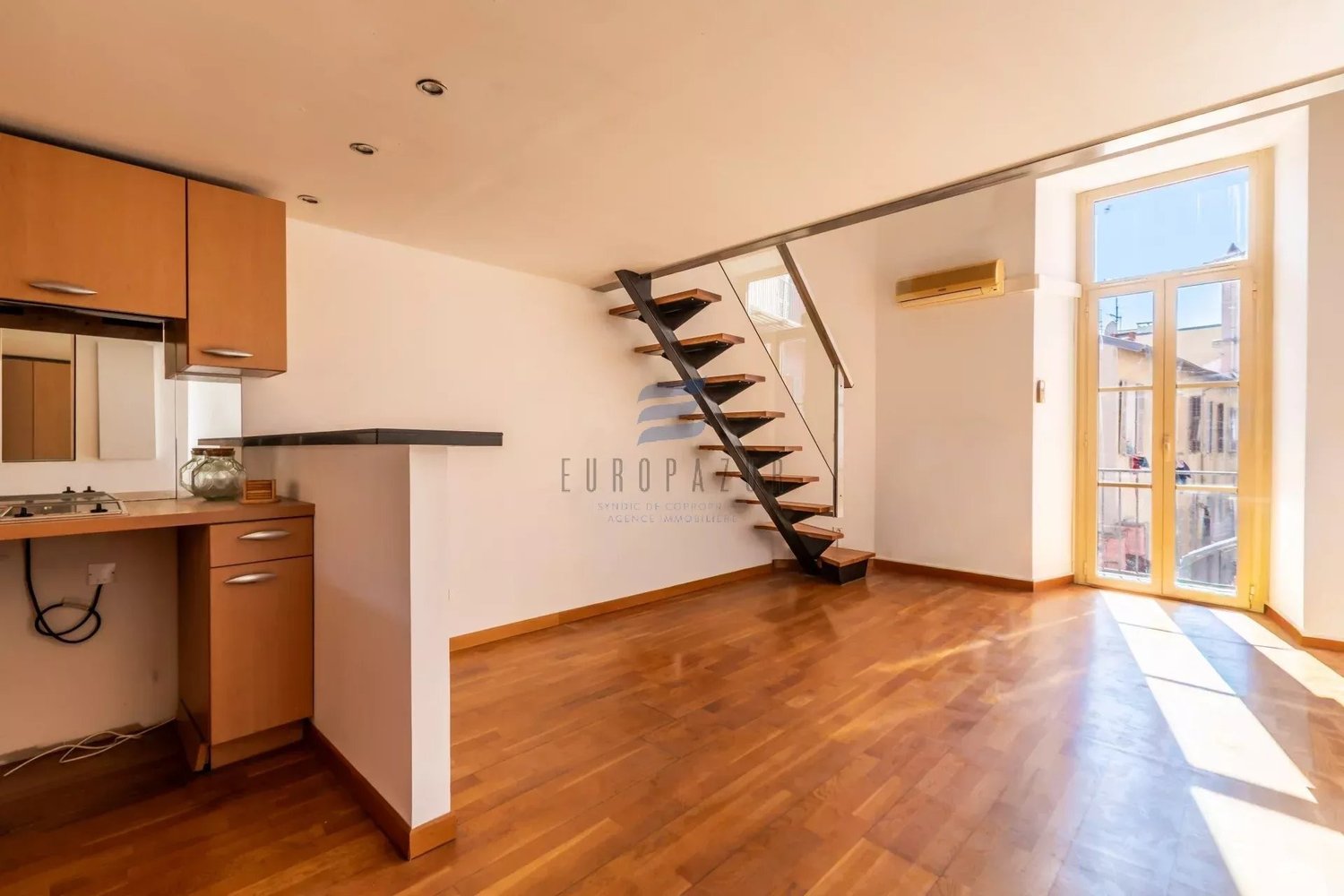 Property photo in Carre d'Argent