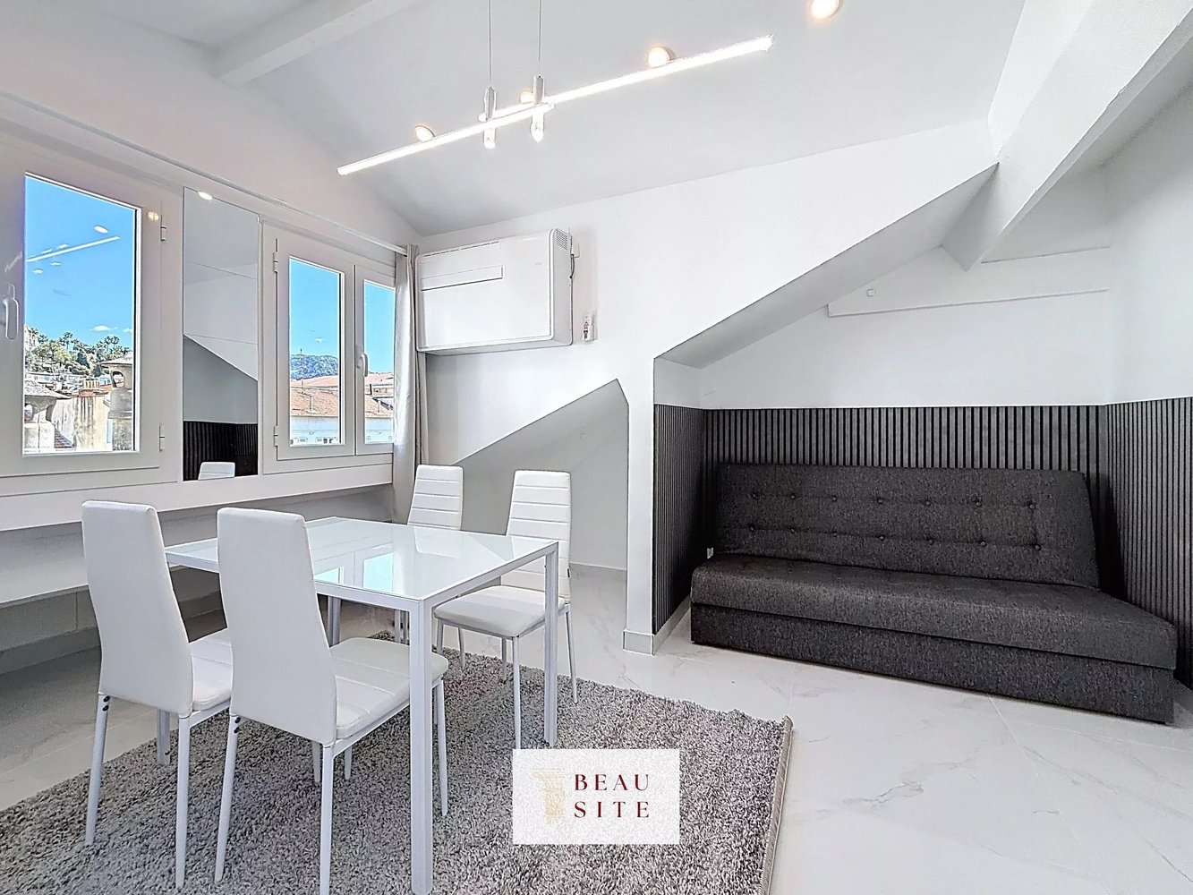 Property photo in Carre d'Argent