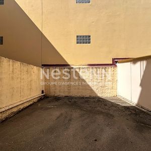 Property in Carre d'Argent