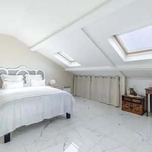 Property in Carre d'Argent