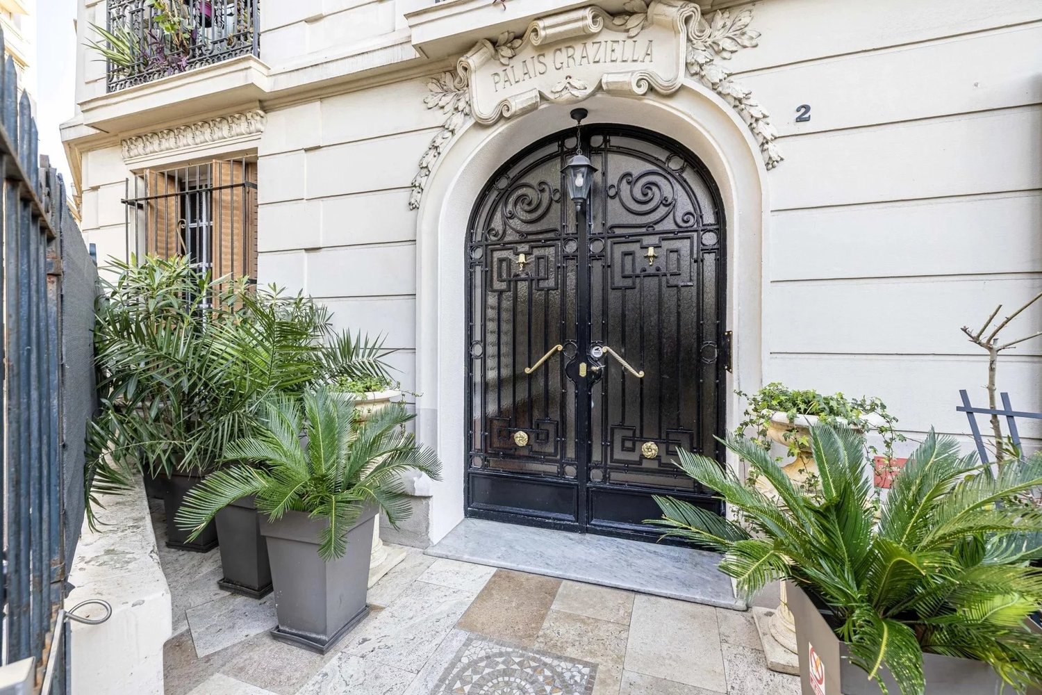 Property photo in Carre d'Argent