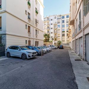 Property in Carre d'Argent