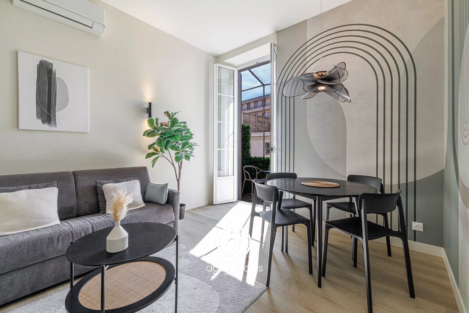 Property photo in Carre d'Argent