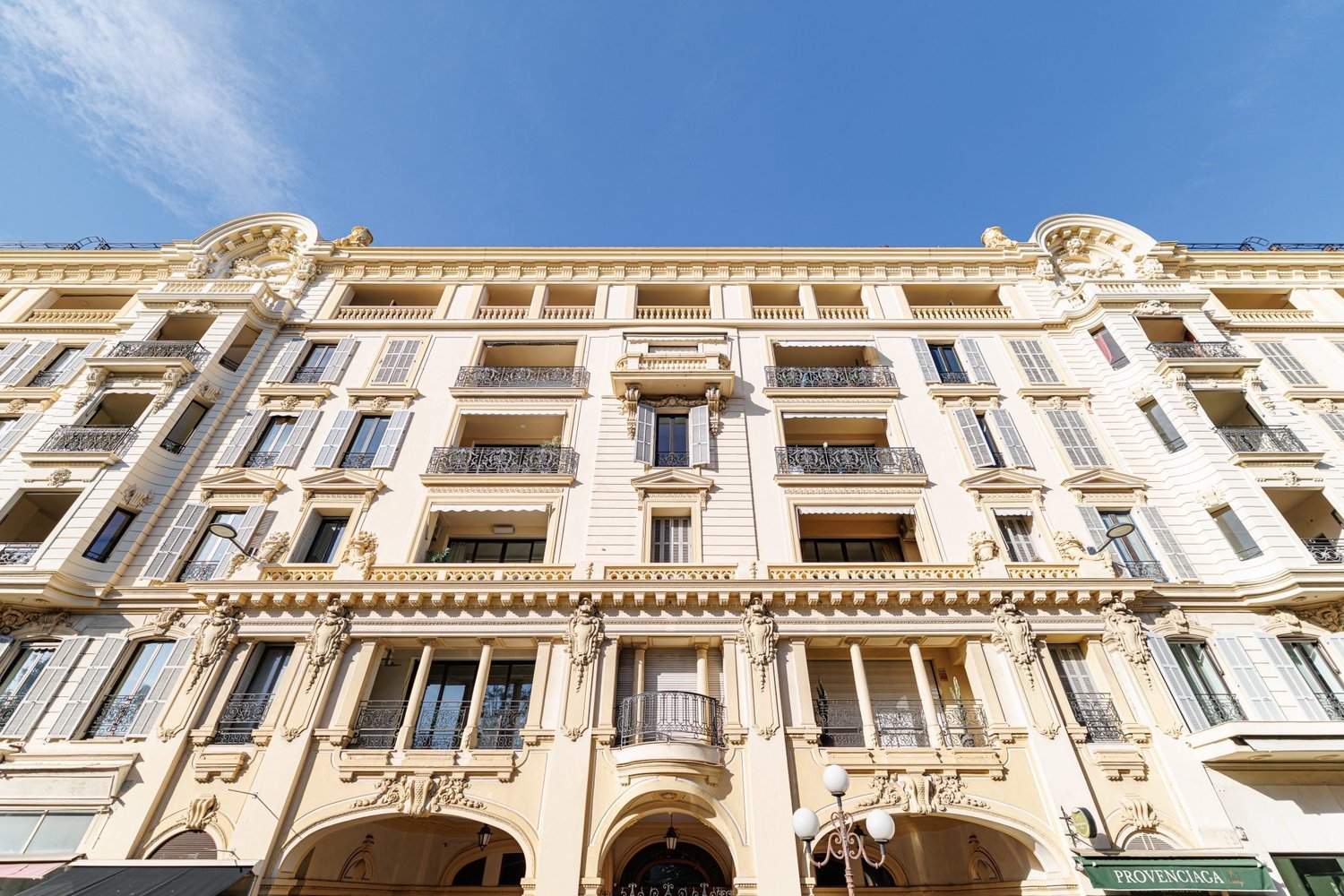 Property photo in Carre d'Argent