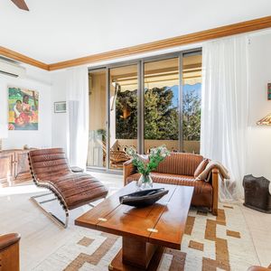 Property in Carre d'Argent