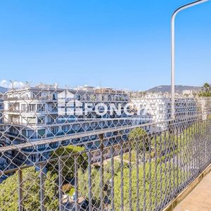 Property in Carre d'Argent