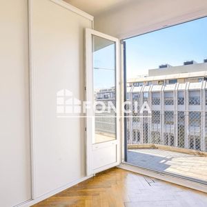 Property in Carre d'Argent