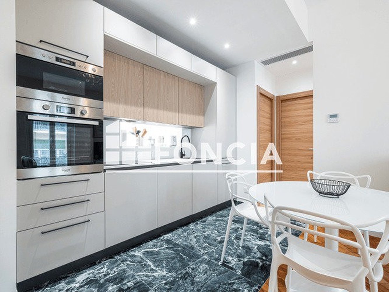 Property photo in Carre d'Argent