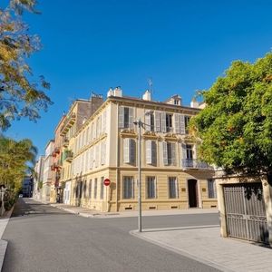 Property in Carre d'Argent