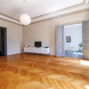 Property in Carre d'Argent
