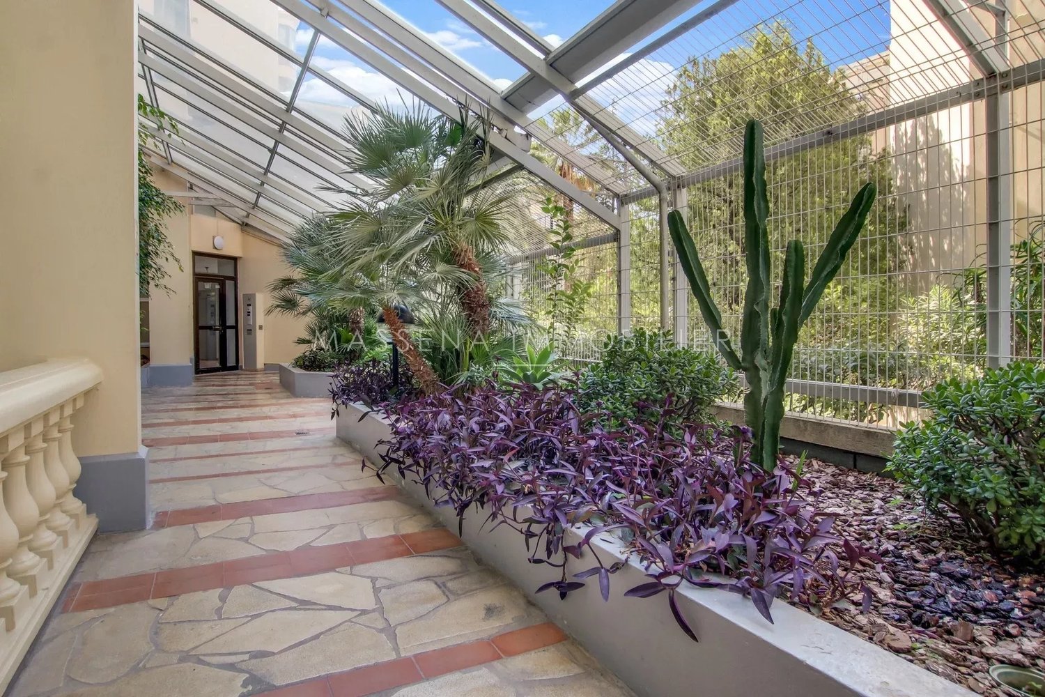 Property photo in Carre d'Argent