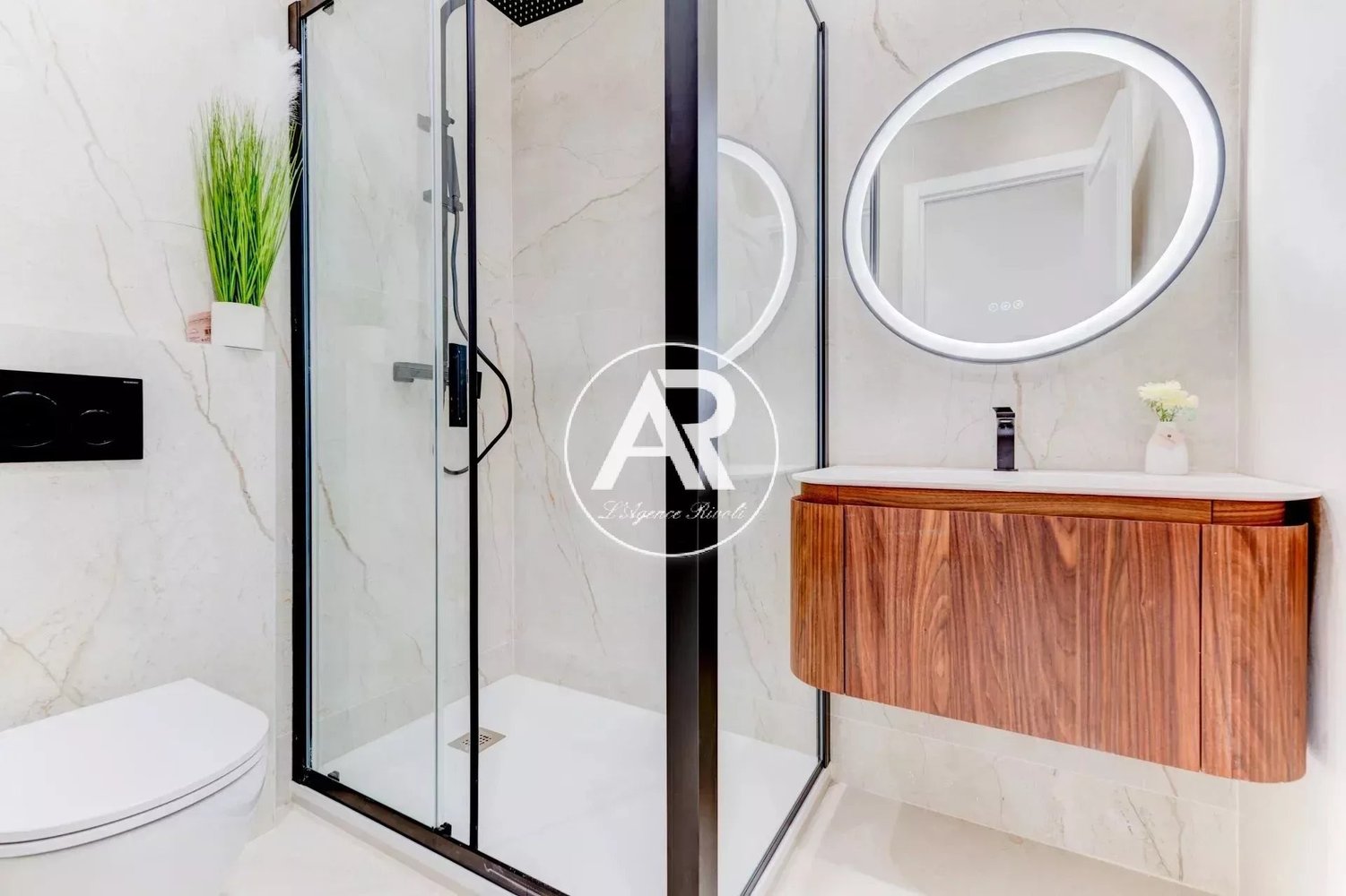 Property photo in Carre d'Or