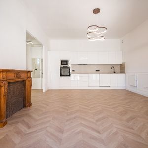 Property in Carre d'Or