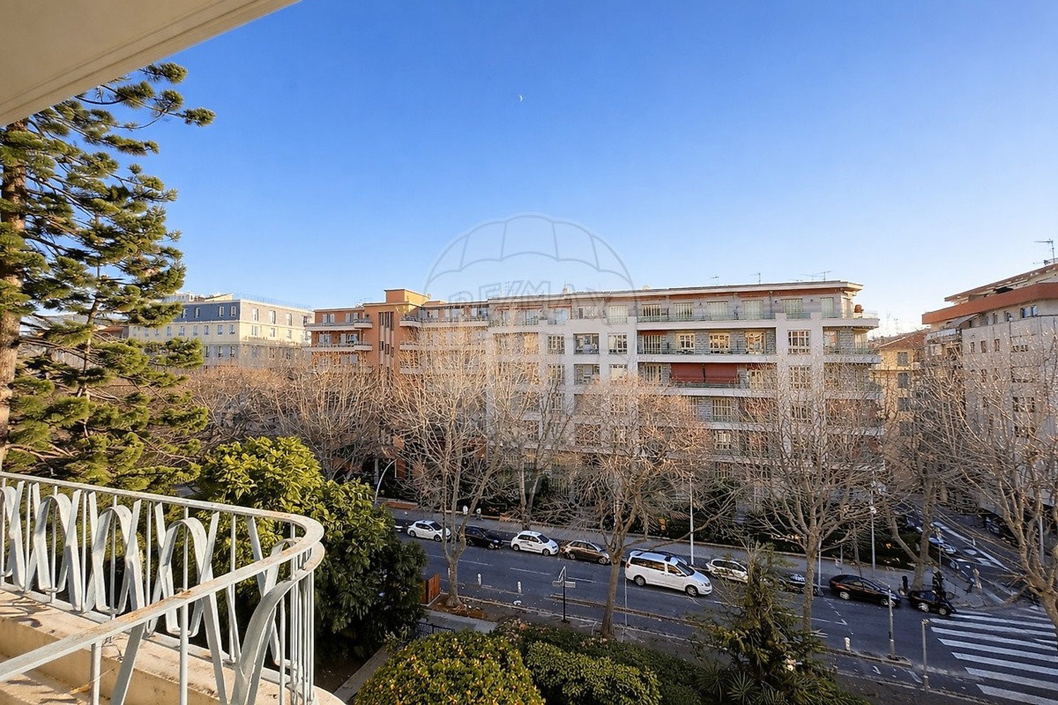 Property photo in Carre d'Or