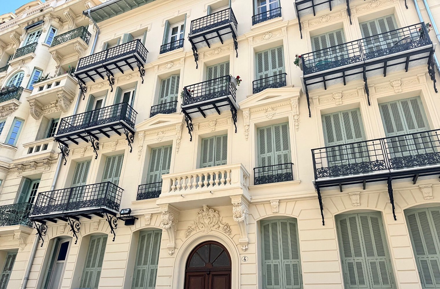 Property photo in Carre d'Or