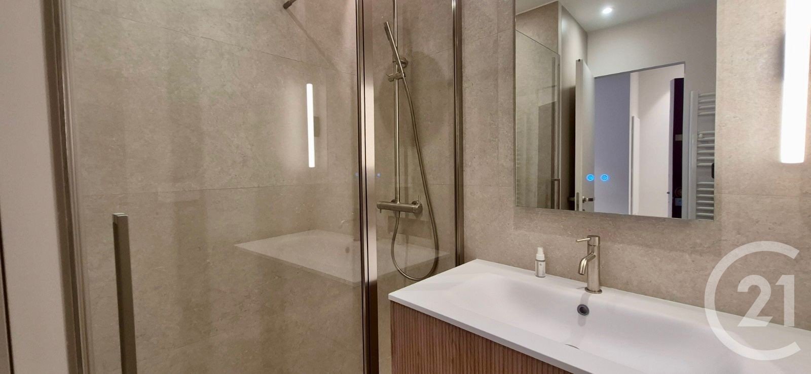 Property photo in Carre d'Or