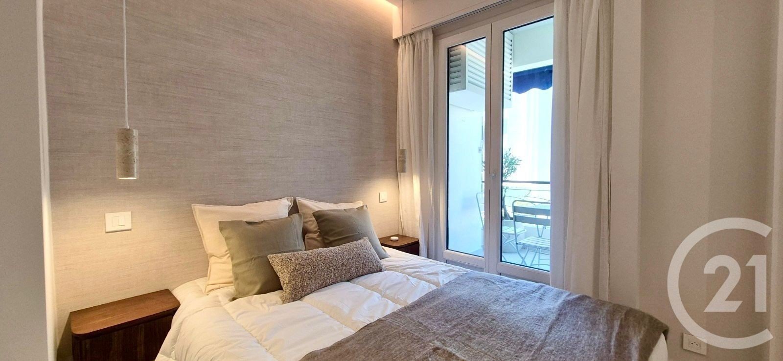 Property photo in Carre d'Or