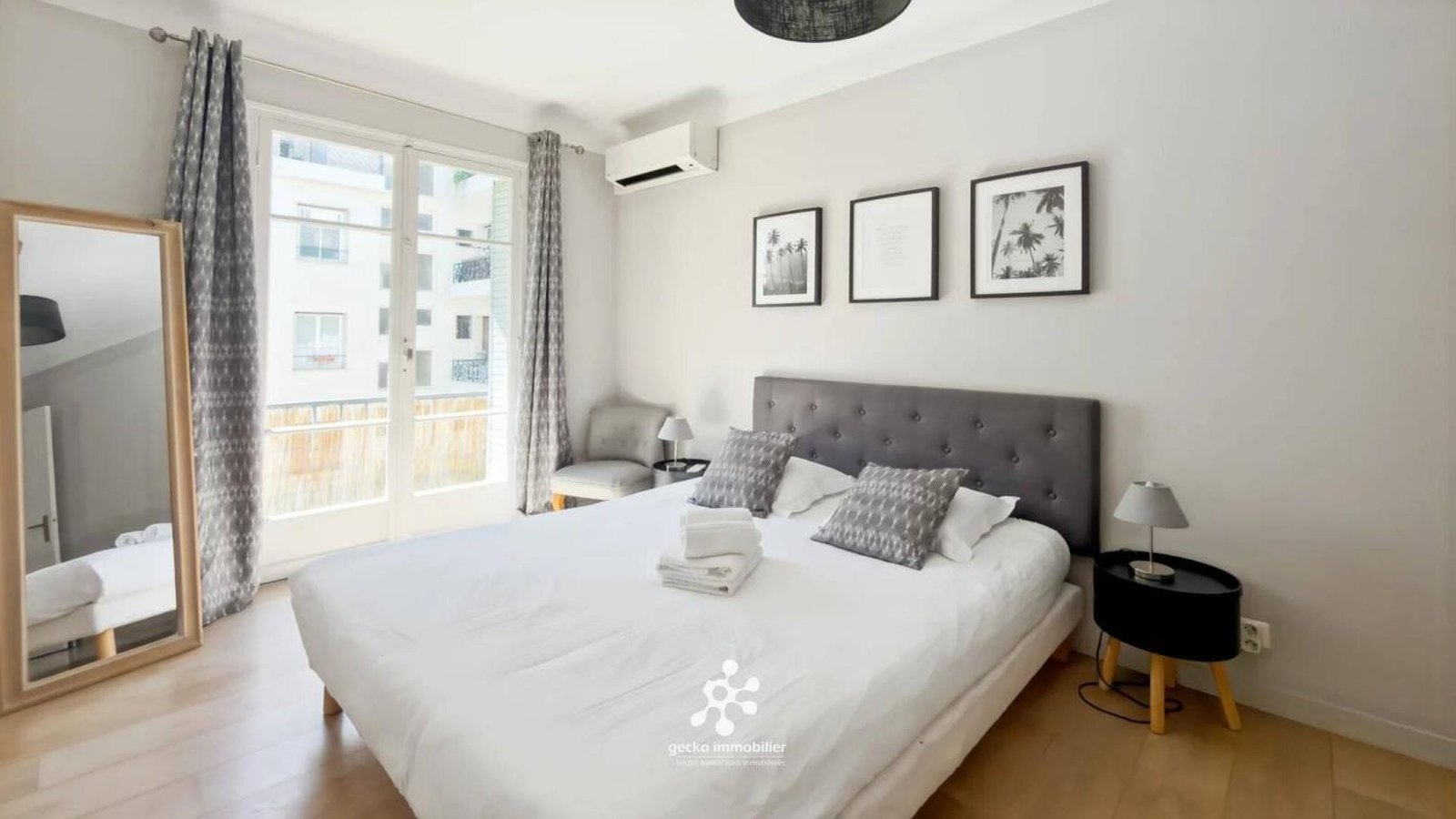 Property photo in Carre d'Or