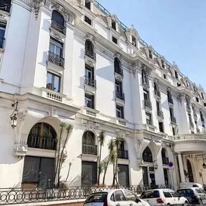 Property in Carre d'Or