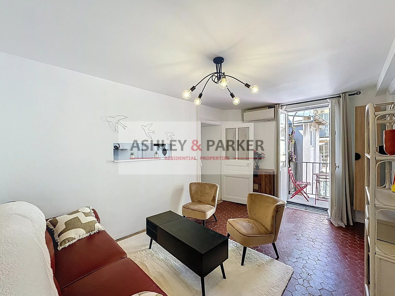 Property photo in Carre d'Or