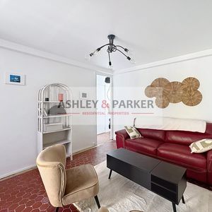 Property in Carre d'Or