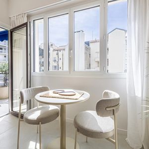 Property in Carre d'Or