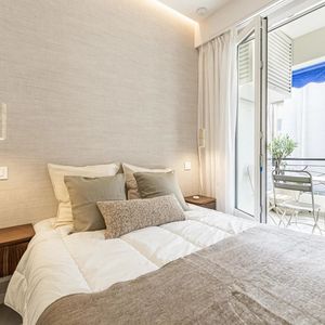 Property in Carre d'Or