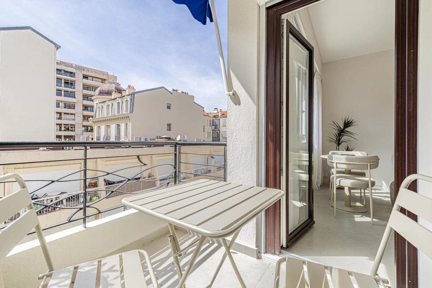 Property photo in Carre d'Or