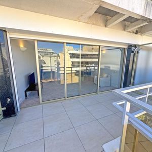 Property in Carre d'Or