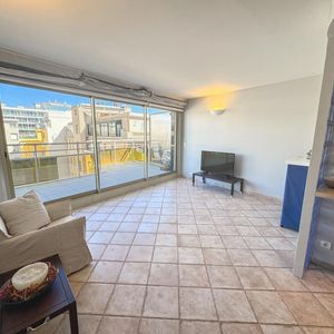 Property in Carre d'Or