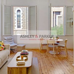 Property in Carre d'Or