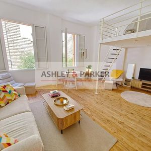 Property in Carre d'Or