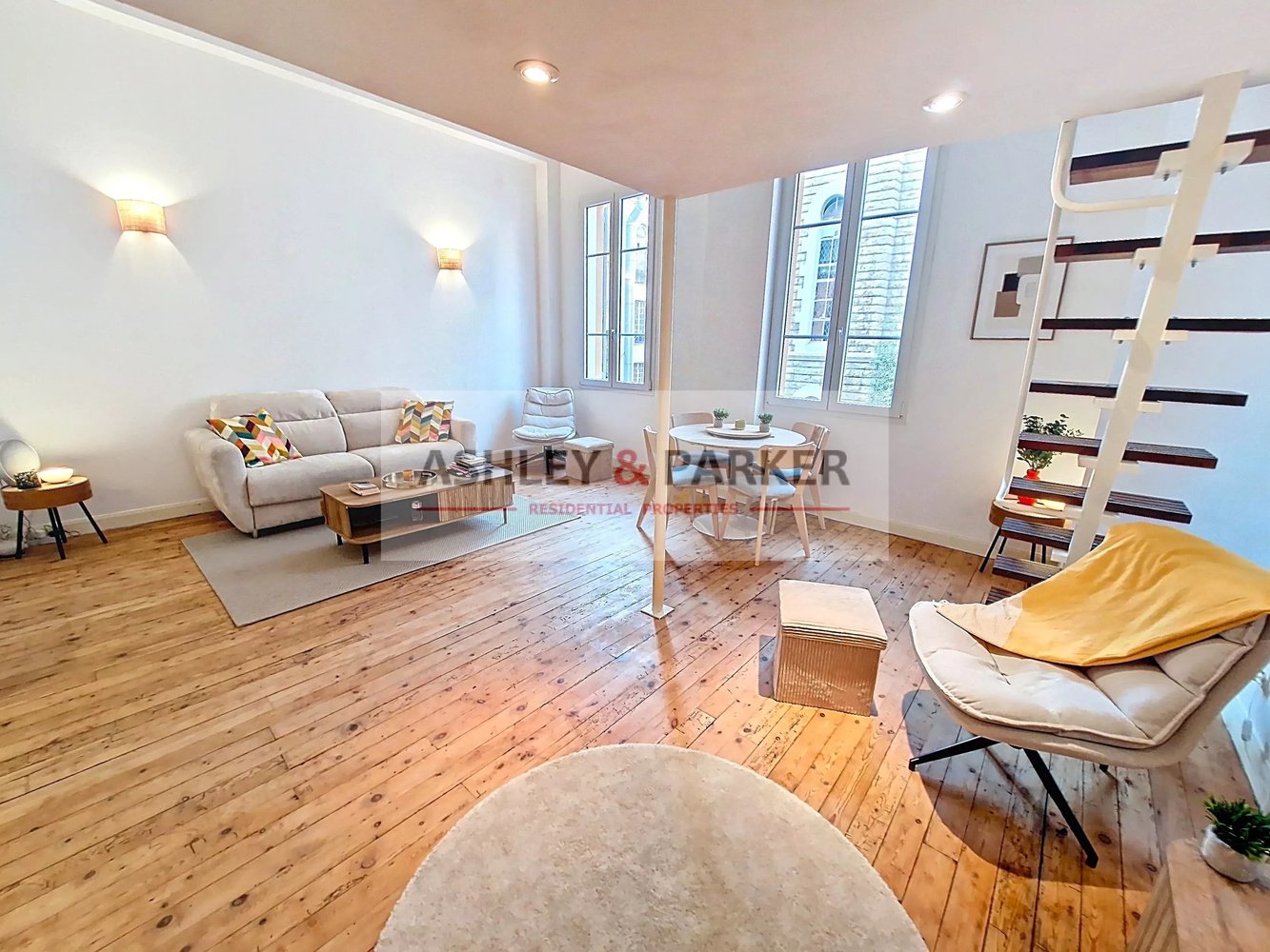 Property photo in Carre d'Or