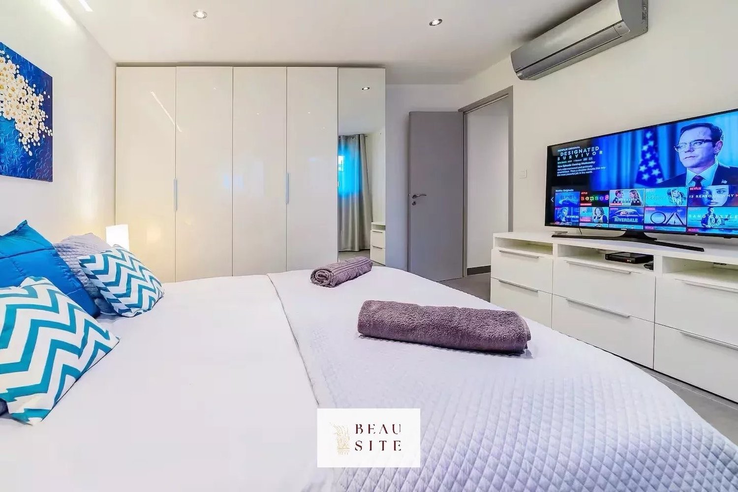 Property photo in Carre d'Or