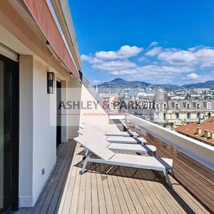 Property in Carre d'Or