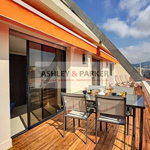 Property in Carre d'Or