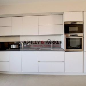 Property in Carre d'Or