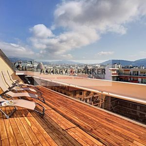 Property in Carre d'Or