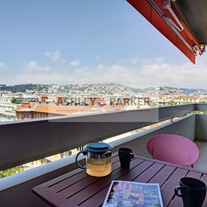 Property in Carre d'Or