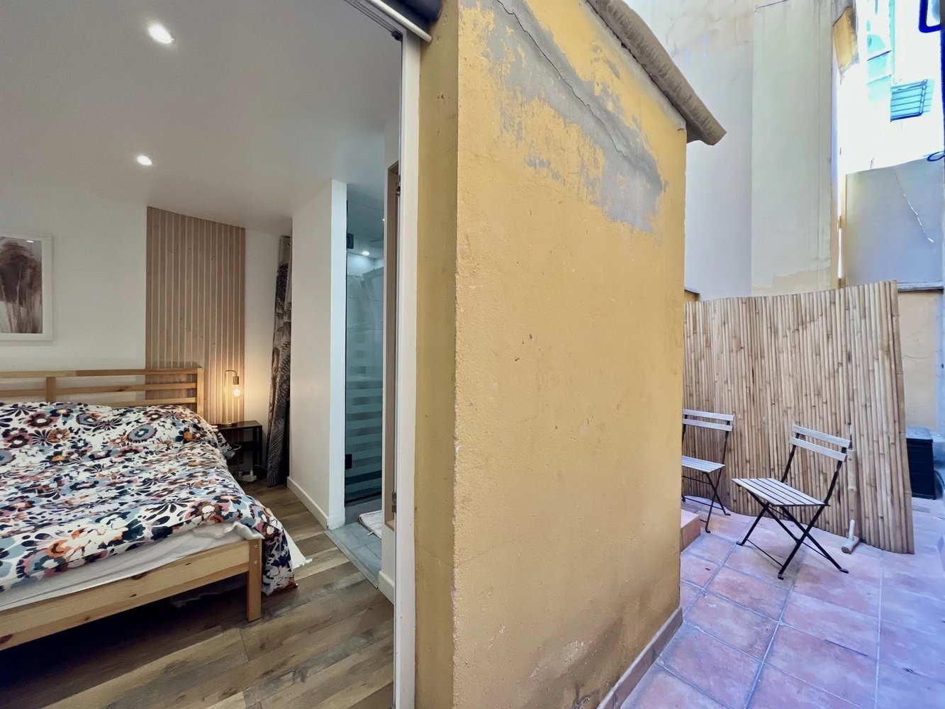 Property photo in Carre d'Or